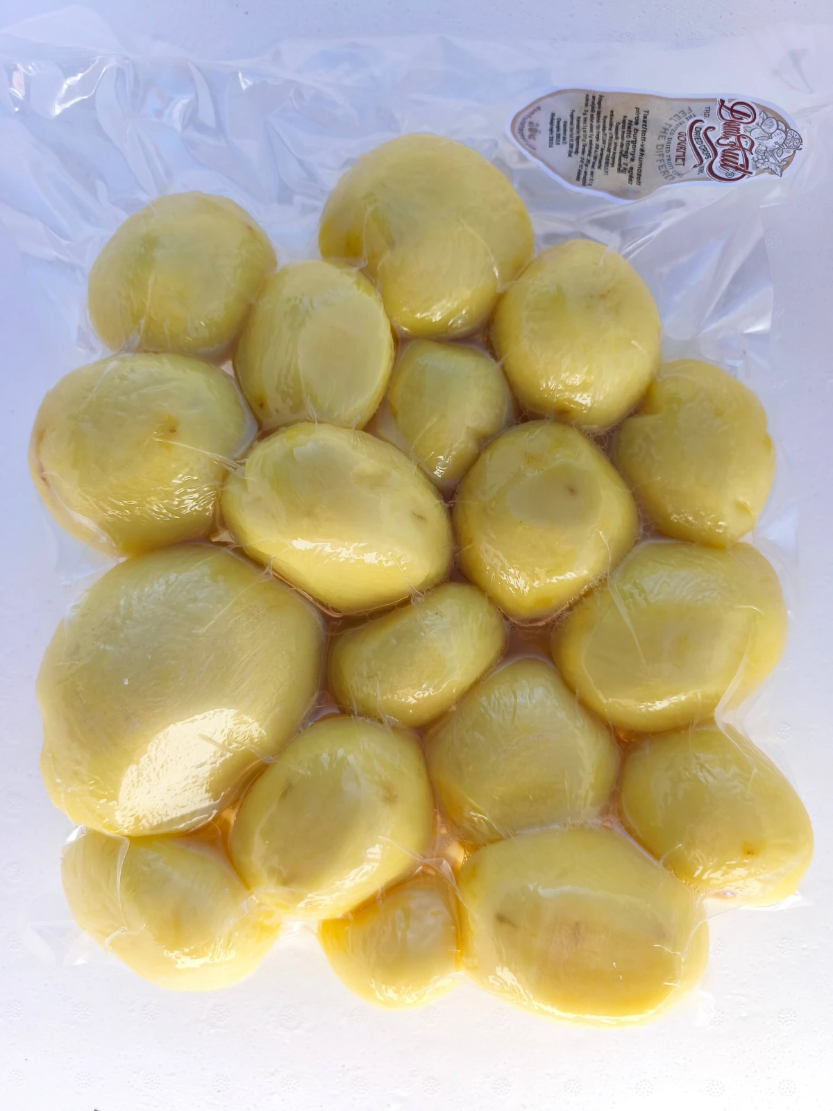 Piros, egész burgonya, tisztított, vákuumcsomagolt, 10 kg